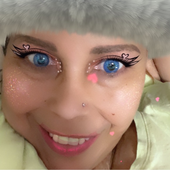 Meet your Posher, Vonnita - Picture 4 of 5